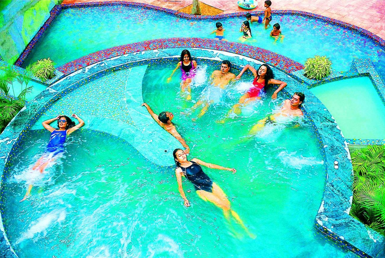 Ibiza The Fern & Spa, Resort Kolkata