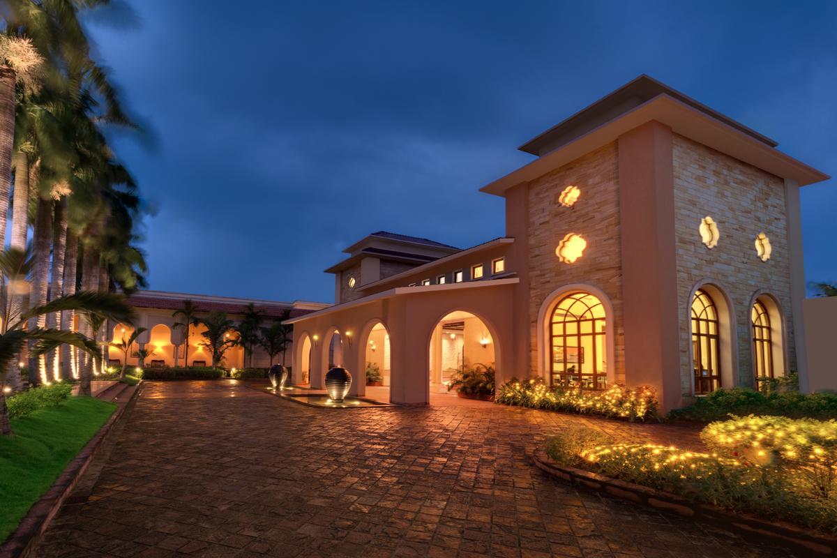 Ibiza The Fern & Spa, Resort Kolkata